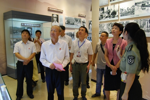 抗战胜利70周年全国集邮巡回展信阳站暨邮票发行仪式在鄂豫皖革命纪念