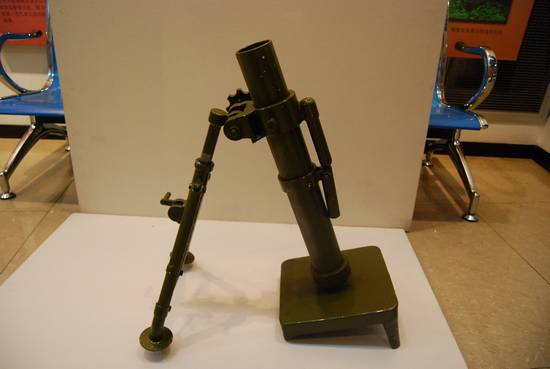 60mm 迫击炮
